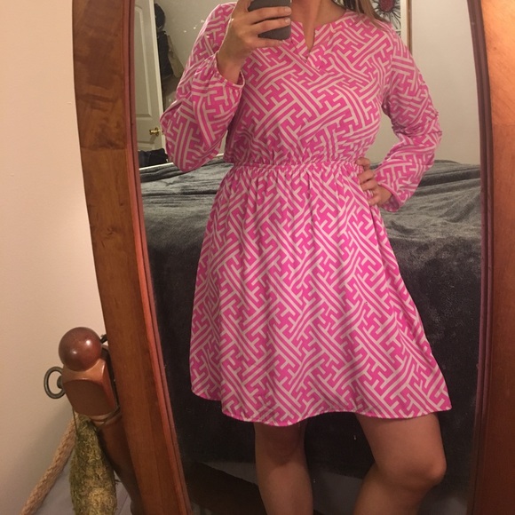 Peach Love California Dresses & Skirts - Pink Long Sleeve Greek Key Dress